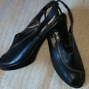 Black shoes, super comfy stylish